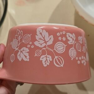 Pink Gooseberry Pyrex 1 Qt